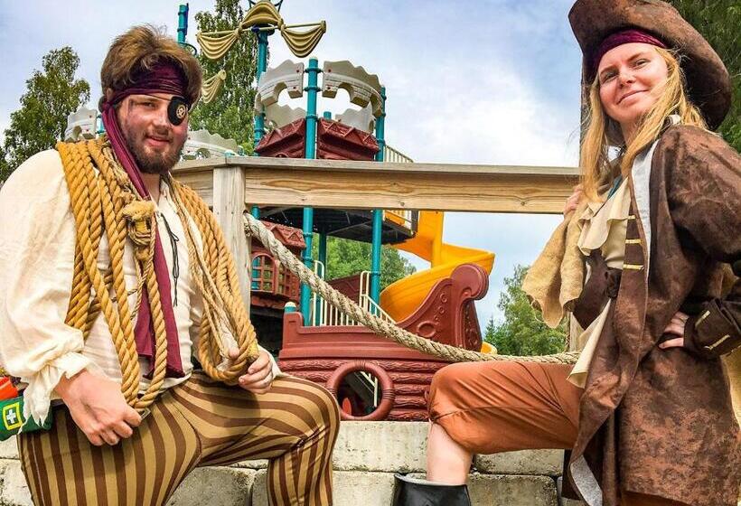 استراحتگاه årjäng Camping & Stugor Sommarvik