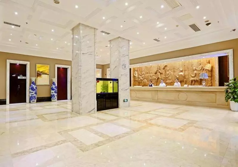 Vienna Hotel Changsha Gaoxin Lugu Park