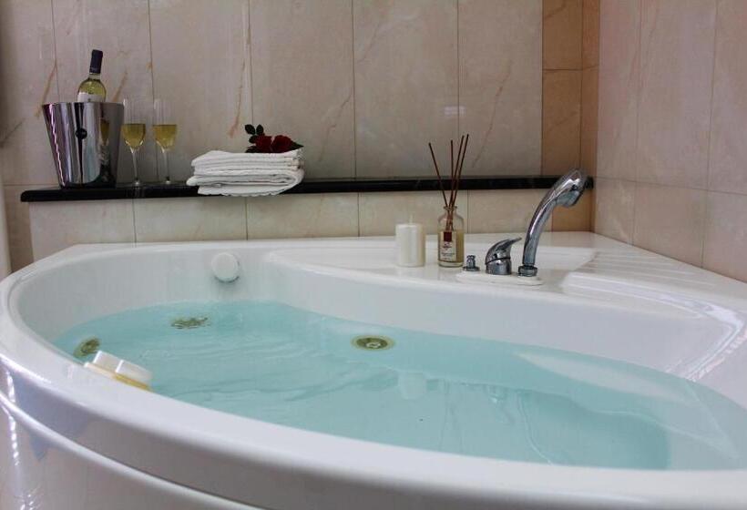 צימר Villa Orchidea