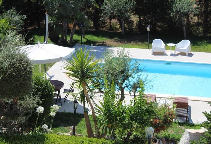 צימר Villa Orchidea