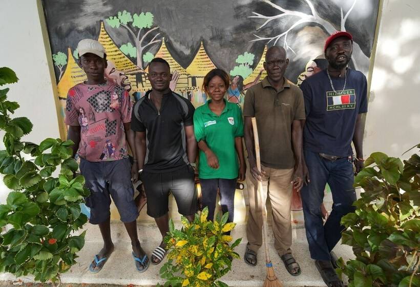 تختخواب و صبحانه La Teranga Toubacouta