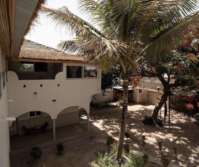 تختخواب و صبحانه La Teranga Toubacouta