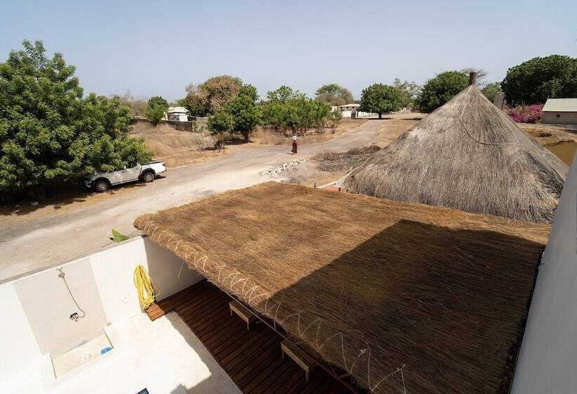 تختخواب و صبحانه La Teranga Toubacouta