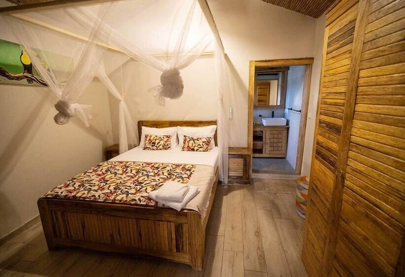 تختخواب و صبحانه La Teranga Toubacouta