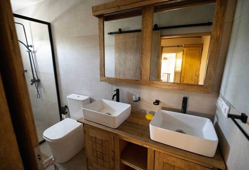 تختخواب و صبحانه La Teranga Toubacouta