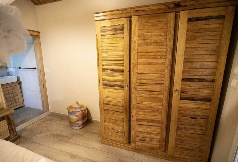 تختخواب و صبحانه La Teranga Toubacouta