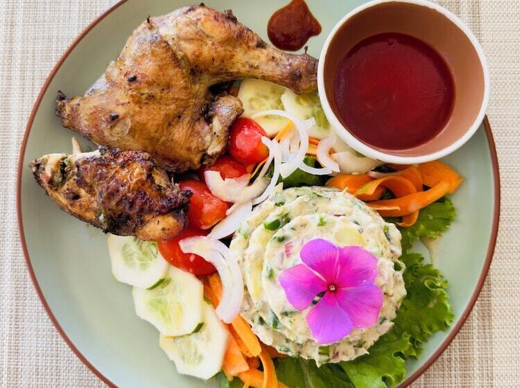 تختخواب و صبحانه La Teranga Toubacouta