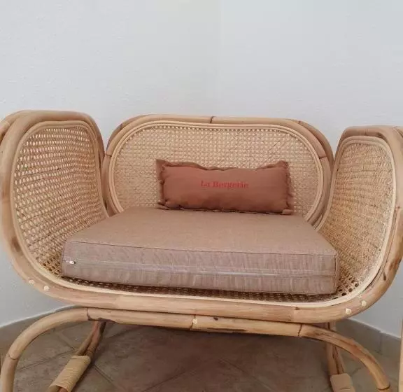 ホテル La Bergerie