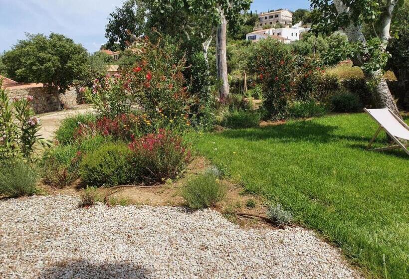 ホテル La Bergerie