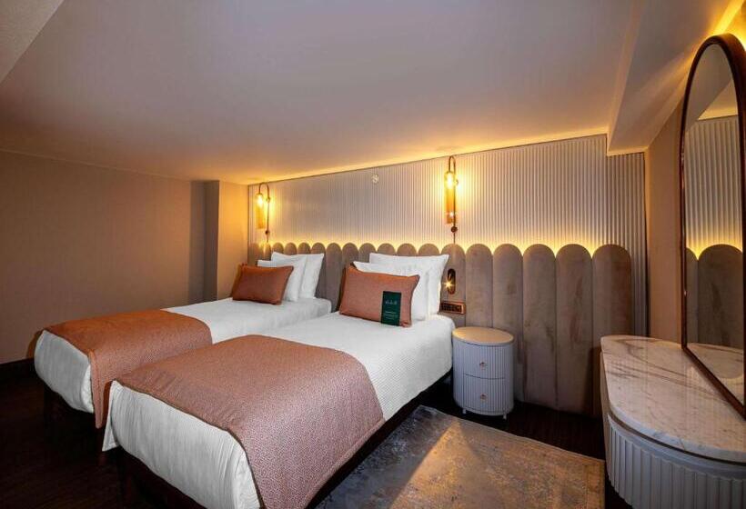 Levni Istanbul Hotel Handwritten Collection