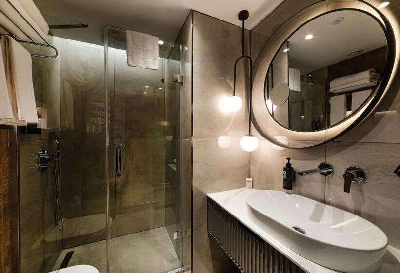 Levni Istanbul Hotel Handwritten Collection