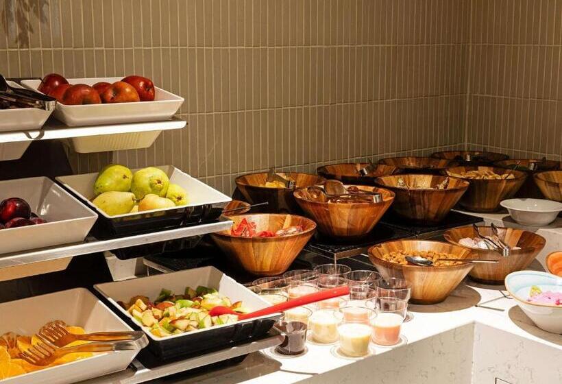 Levni Istanbul Hotel Handwritten Collection