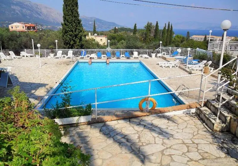 Hotelli Marilena Apartments & Studios