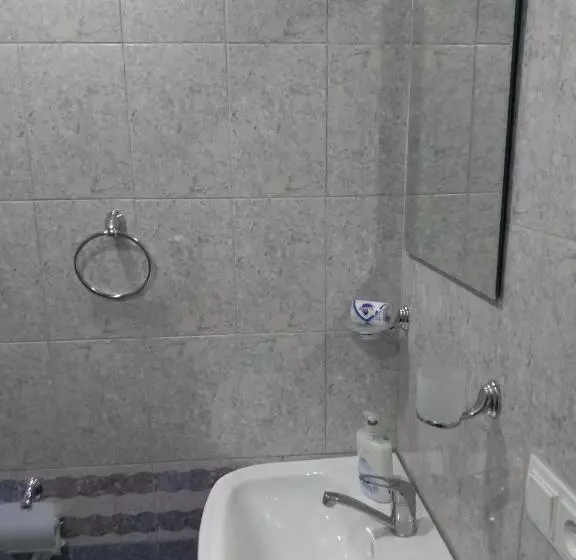 Areni Tavern B&b
