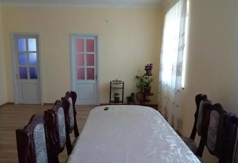 Areni Tavern B&b