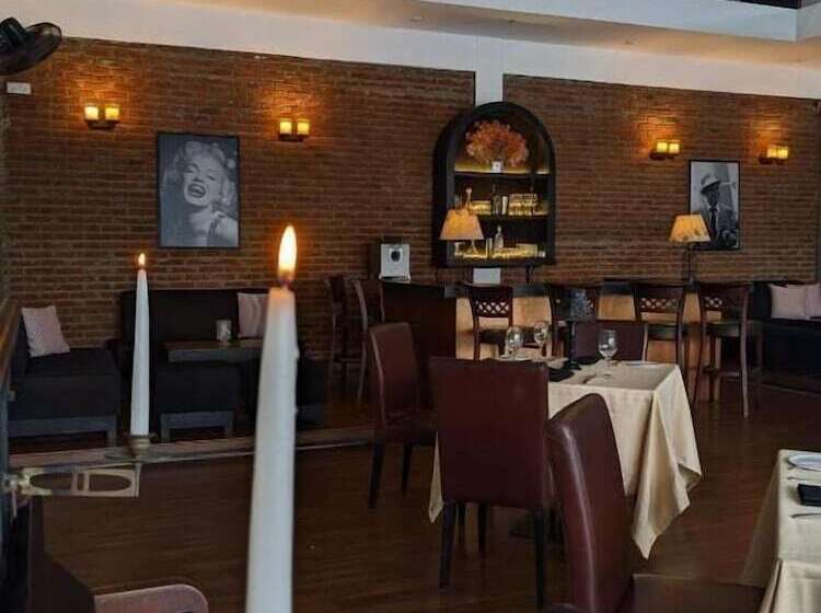 호텔 Daffodils Beach Negombo