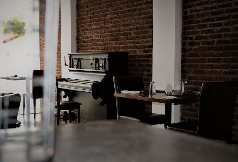 호텔 Daffodils Beach Negombo