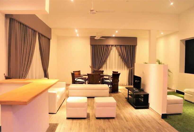 호텔 Daffodils Beach Negombo