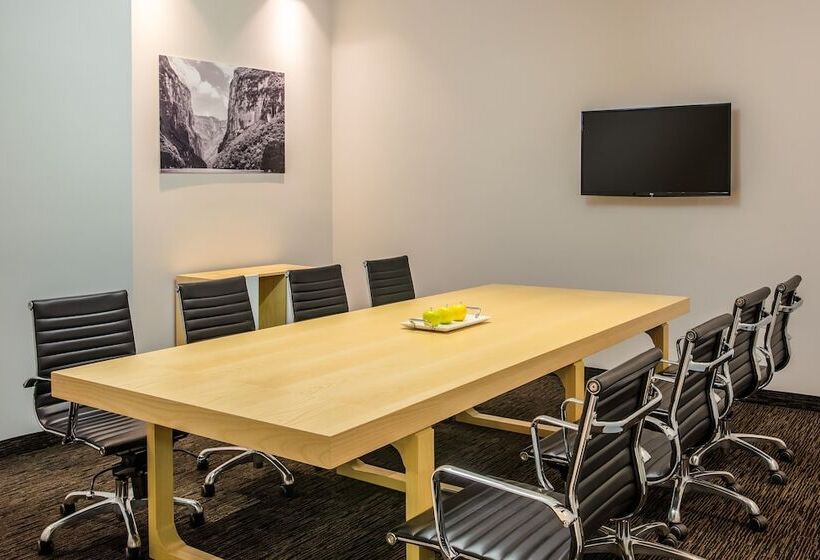 בית מלון כפרי Fiesta Inn Tuxtla Fashion Mall