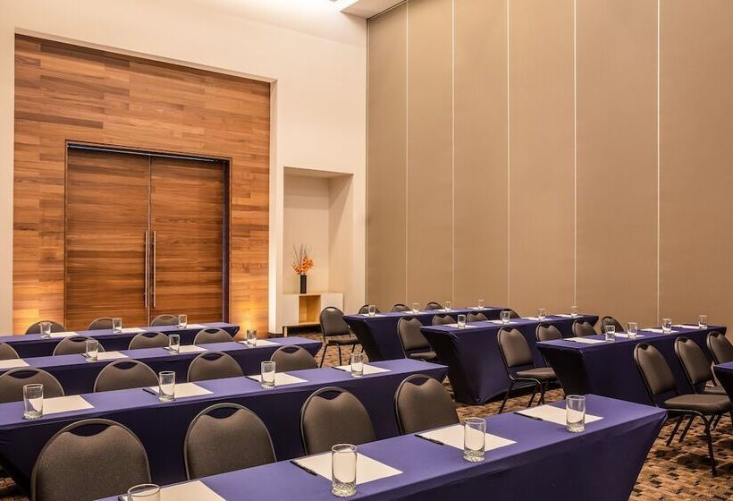 בית מלון כפרי Fiesta Inn Tuxtla Fashion Mall