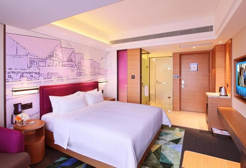 هتل Hampton By Hilton Beihai Station