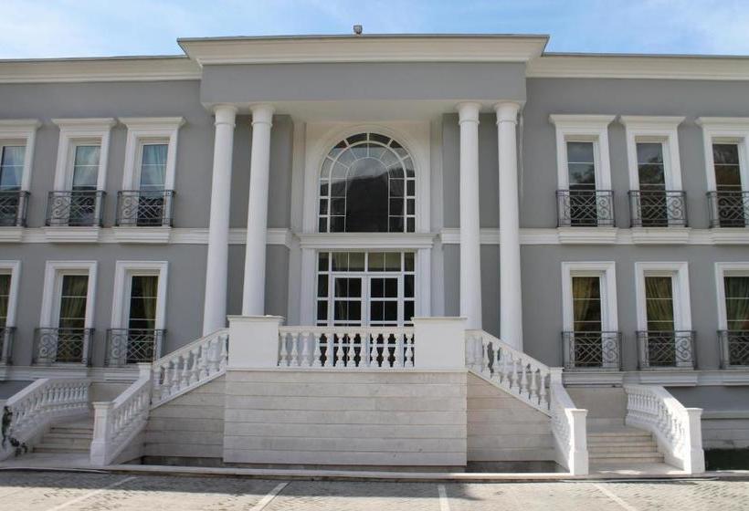 فندق Jurgen Resort