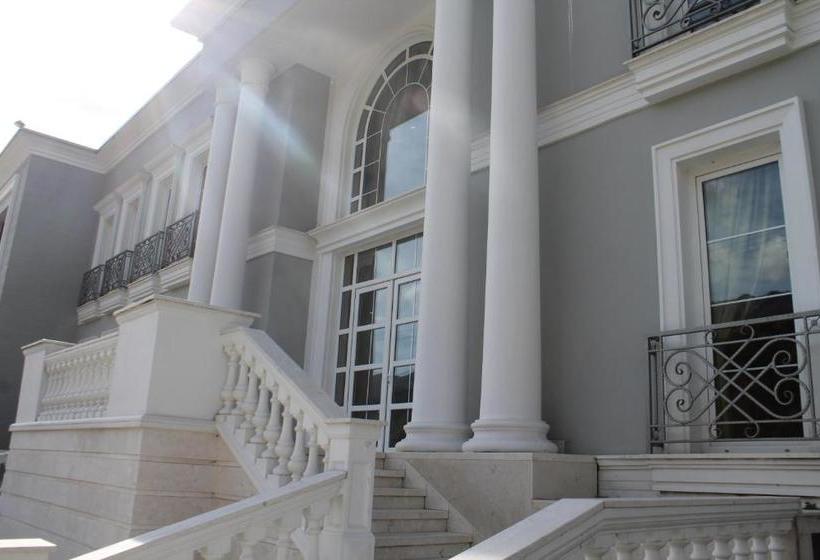 فندق Jurgen Resort