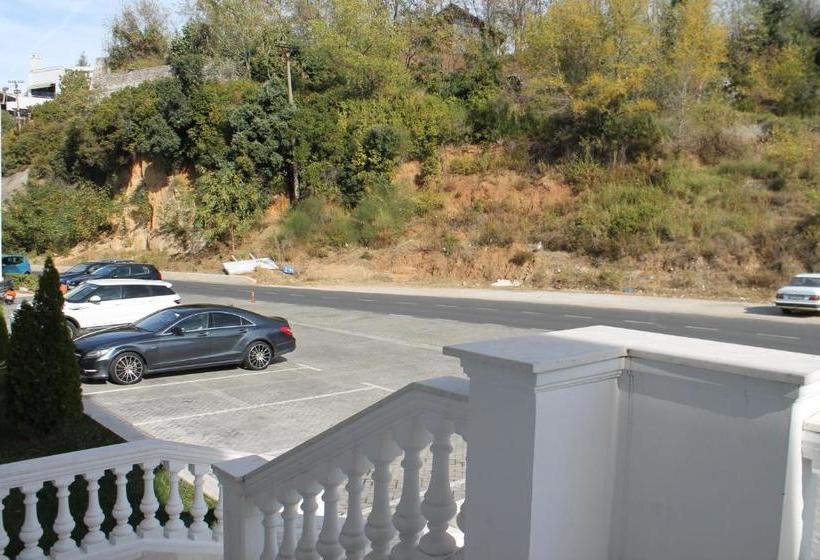 فندق Jurgen Resort