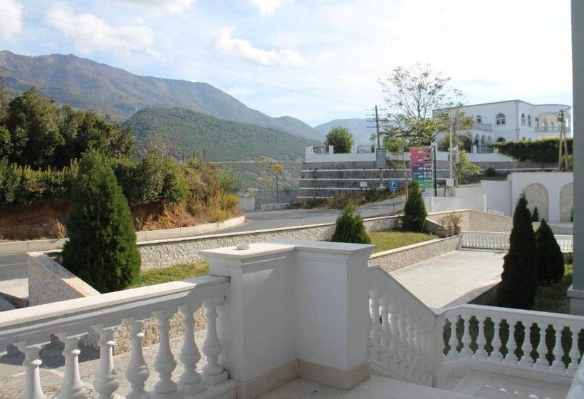 فندق Jurgen Resort