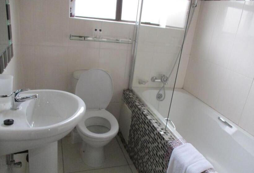 هتل River View Villa Self Catering