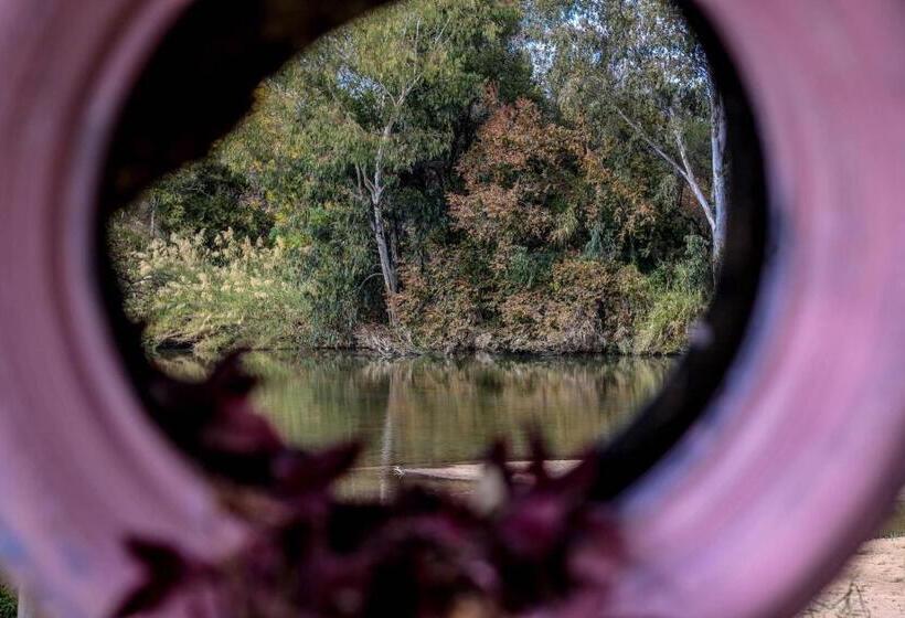 هتل River View Villa Self Catering