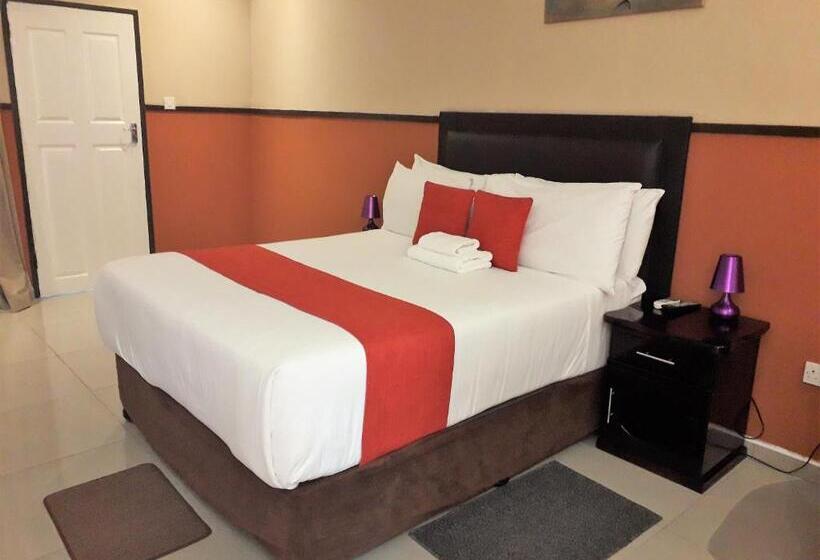 هتل River View Villa Self Catering