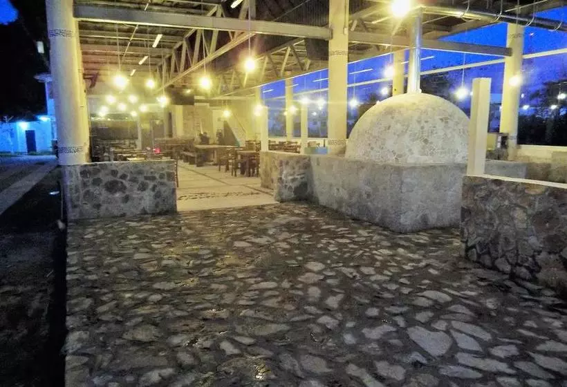 هتل Stone