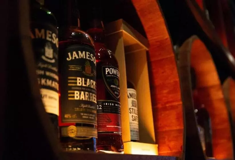 The Strand Hotel, The Former Residence Of Oscar Wilde