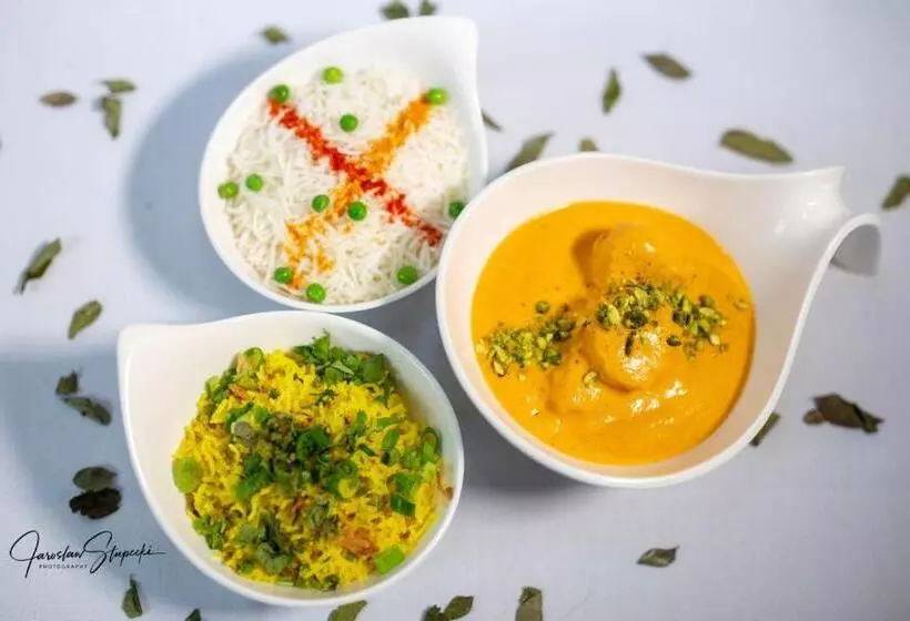 The Strand Hotel, The Former Residence Of Oscar Wilde