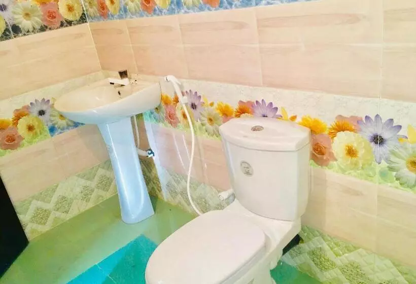 Shashini Beach Resort