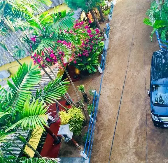 Shashini Beach Resort