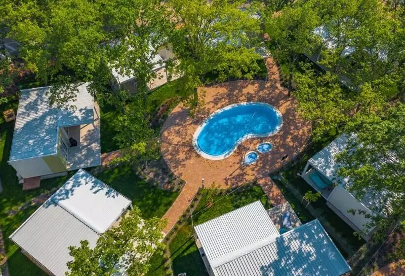 ホテル Camping Ulika Mobile Homes   Naturist