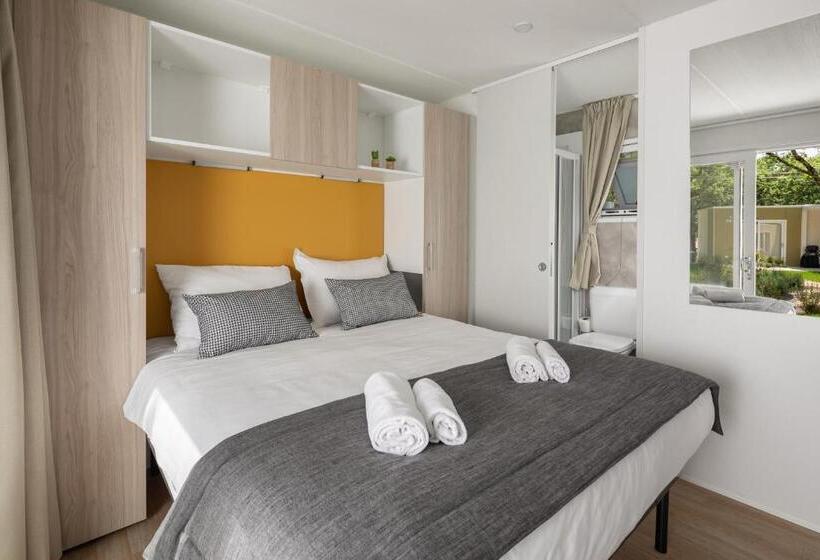 Отель Camping Ulika Mobile Homes   Naturist