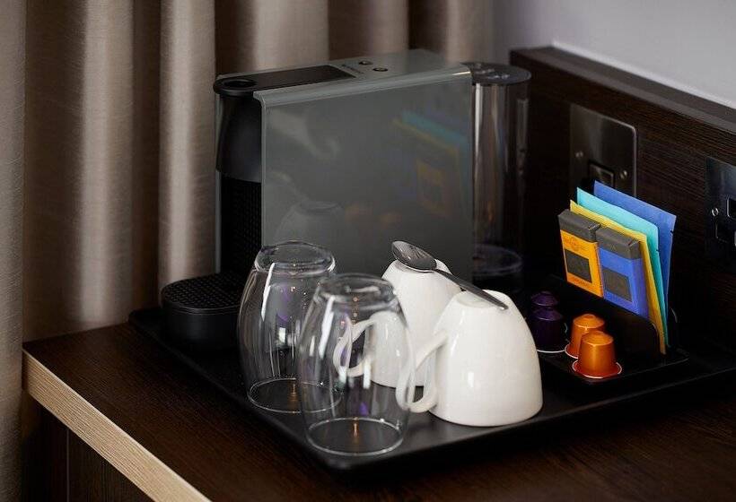 Hotel Premier Inn Guernsey St Peter Port (admiral Park)