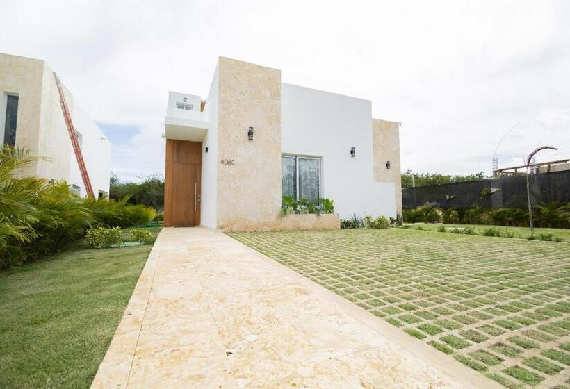 استراحتگاه Ka Romana Residences