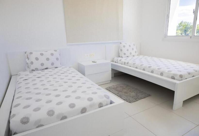 استراحتگاه Ka Romana Residences