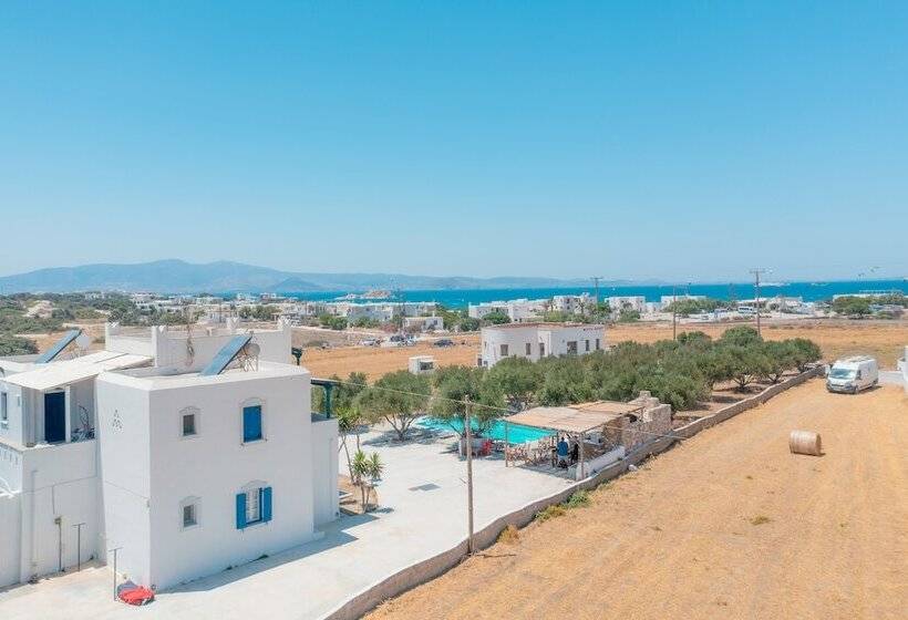 Diamantis Studios & Apartments