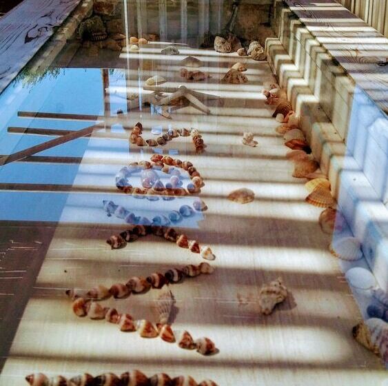 Diamantis Studios & Apartments