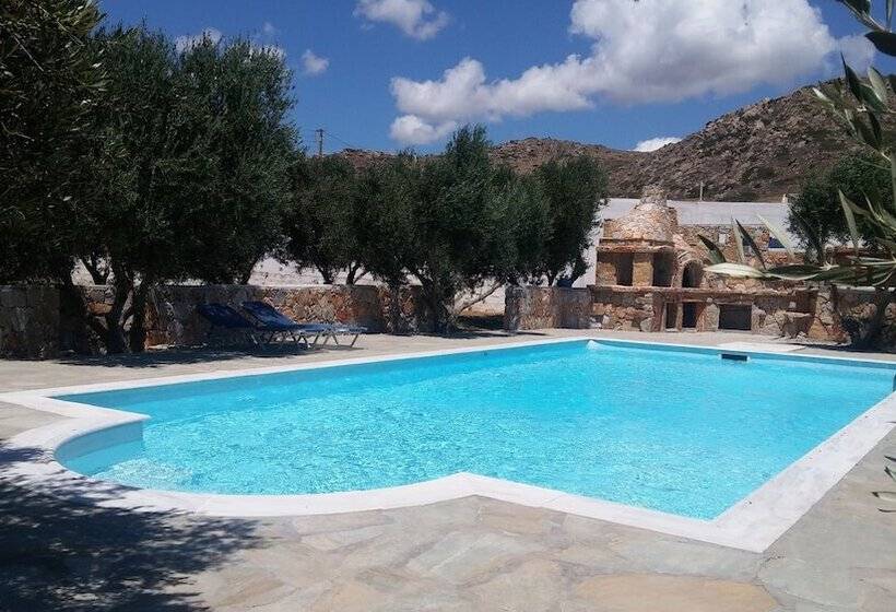 Diamantis Studios & Apartments