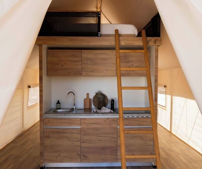 Hotelli Wecamp Cádiz