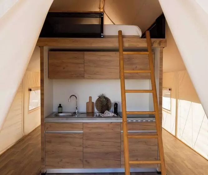 Hotelli Wecamp Cádiz