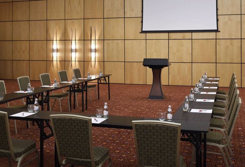 בית מלון כפרי Accra Marriott