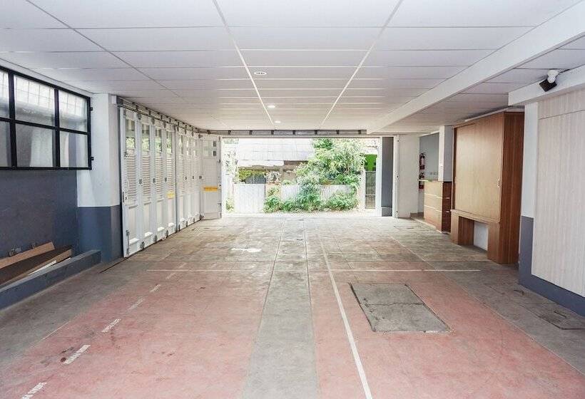 Hotel Sarkawi Residence