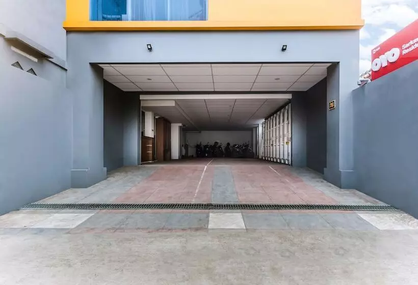 ホテル Sarkawi Residence